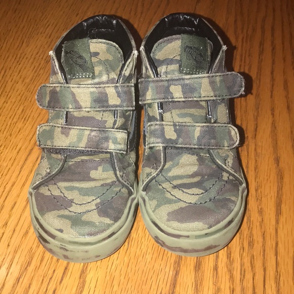 vans authentic designs